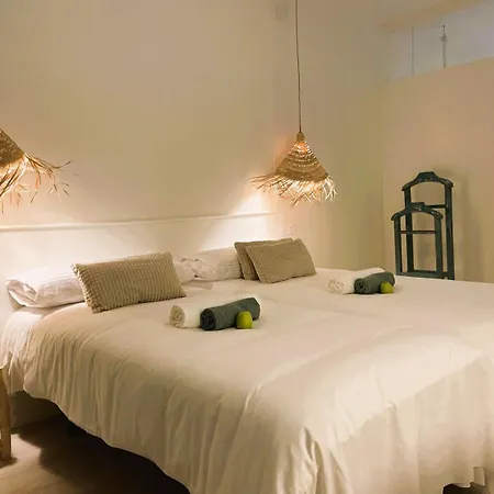 Collection Port - B&B Boutique , Alicante Center-3